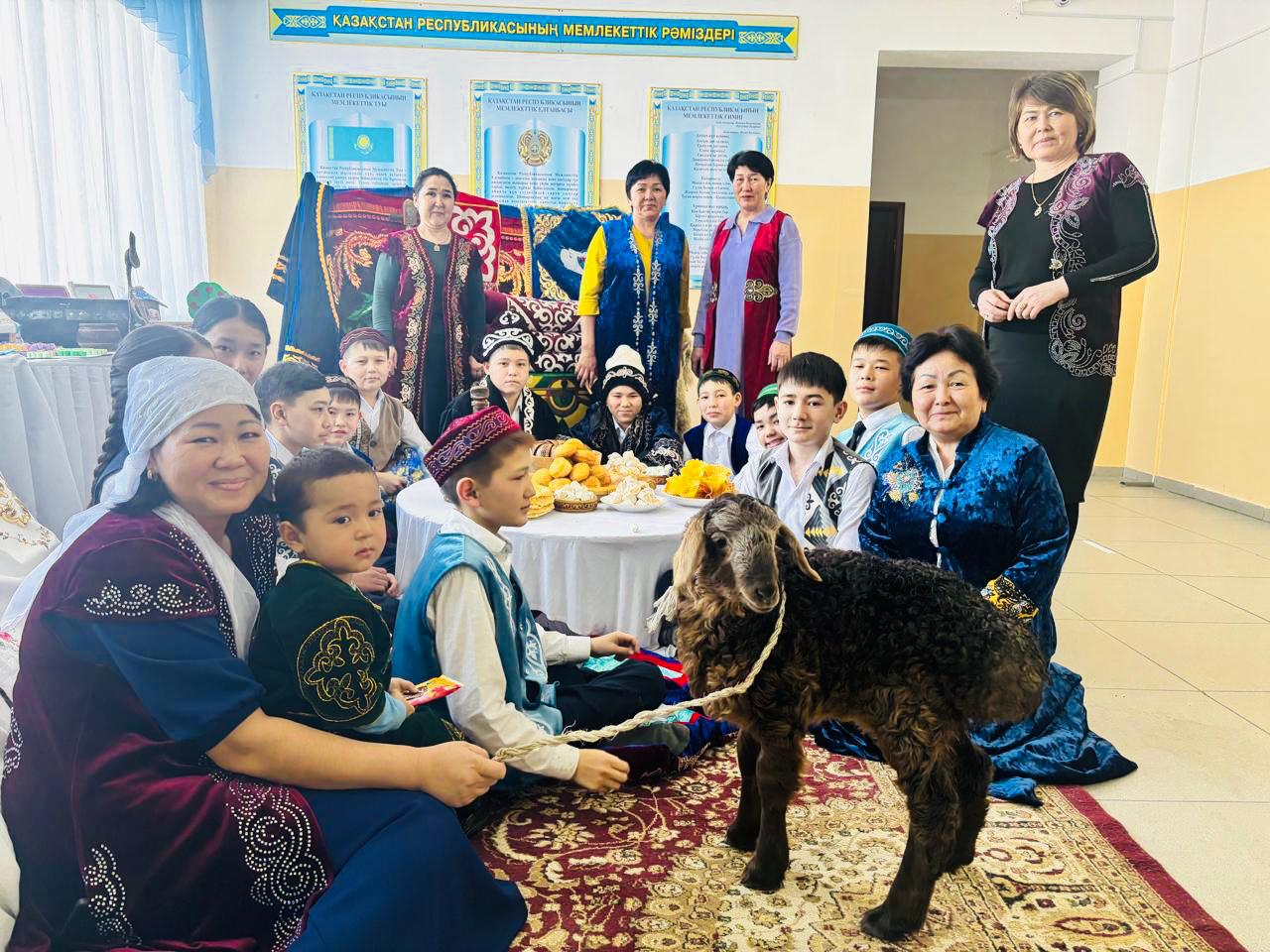 16 наурыз- Мәдениет пен ұлттық салт-дәстүр күні .  «Көгентүп» дәстүрі