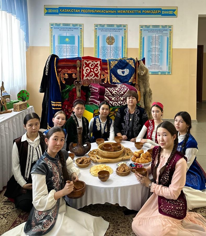 16 наурыз- Мәдениет пен ұлттық салт-дәстүр күні.  «Бастаңғы» дәстүрі