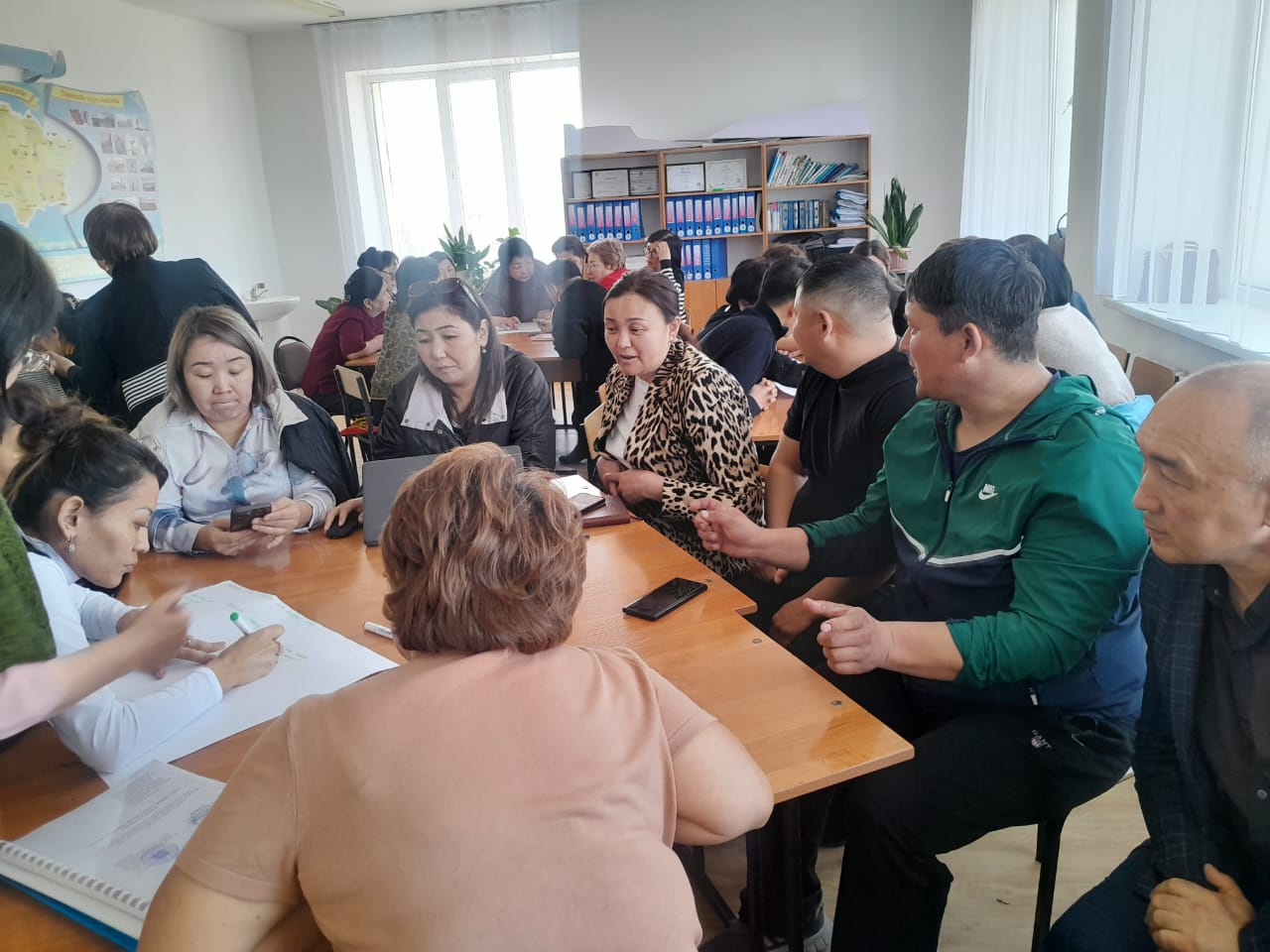 «Сабақта электронды білім беру ресурстарын пайдалану негізінде оқушылардың функционалдық сауаттылығын дамыту» шебер сынып.