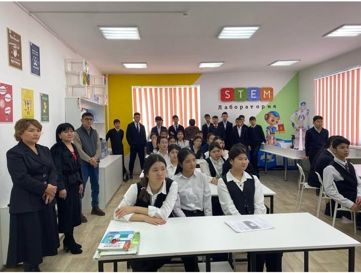 Мансап орталығының мамандарымен кездесу